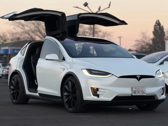 2016 Tesla Model X - Image 11 of 21