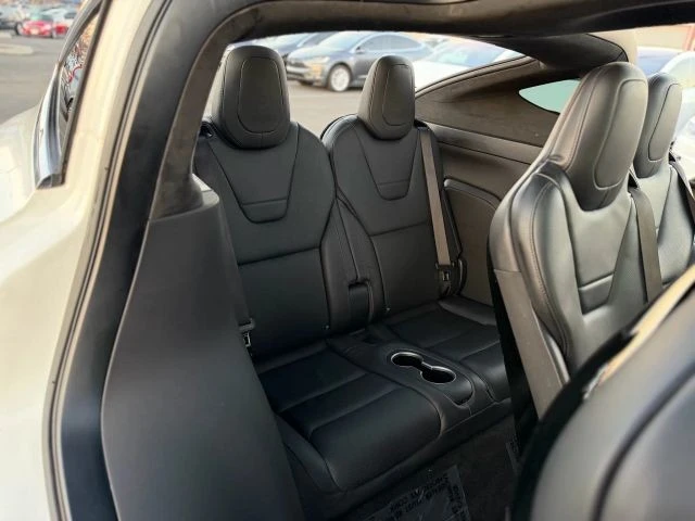 2016 Tesla Model X - Image 17 of 21