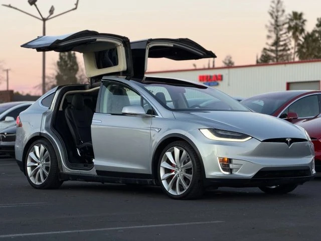 2016 Tesla Model X - Image 12 of 21