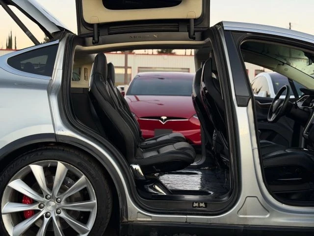 2016 Tesla Model X - Image 20 of 21