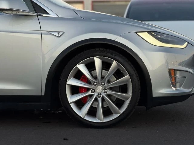 2016 Tesla Model X - Image 7 of 21