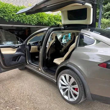 2016 Tesla Model X P90D Signature