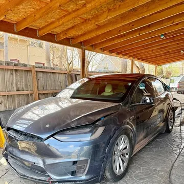 2016 Tesla Model X P90D Signature