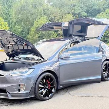 2016 Tesla Model X P90D Signature