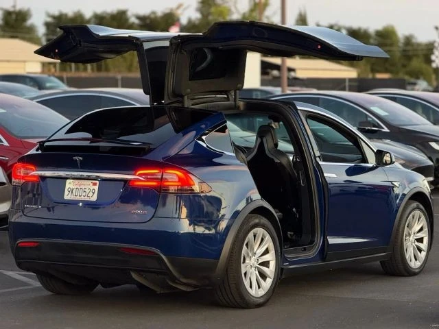 2016 Tesla Model X - Image 13 of 21