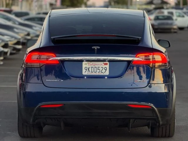 2016 Tesla Model X - Image 8 of 21