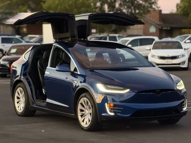 2016 Tesla Model X - Image 11 of 21