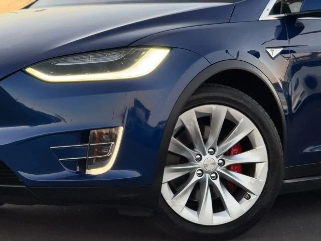 2016 Tesla Model X - Image 2 of 21