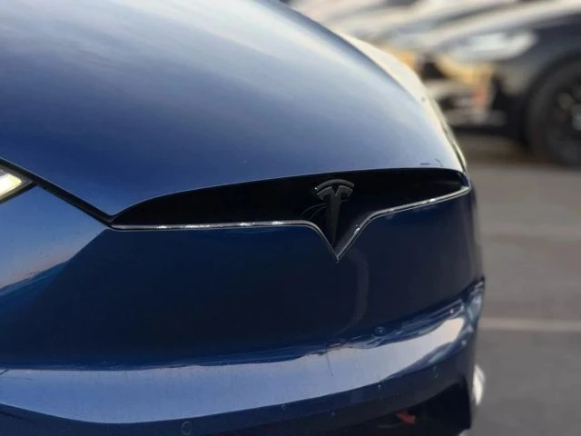 2016 Tesla Model X - Image 4 of 21