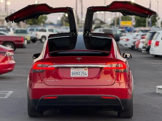 2016 Tesla Model X - Image 12 of 21