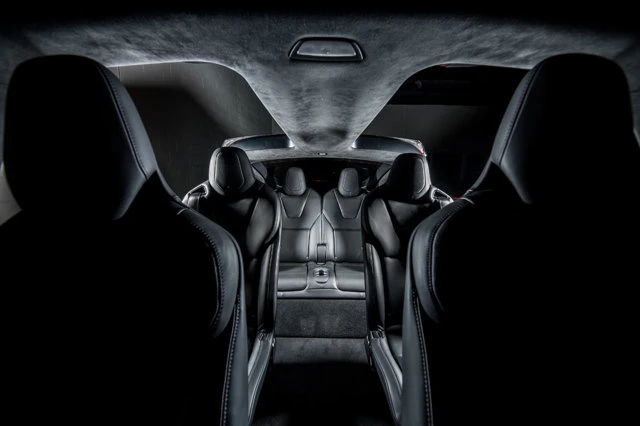 2016 Tesla Model X - Image 9 of 10