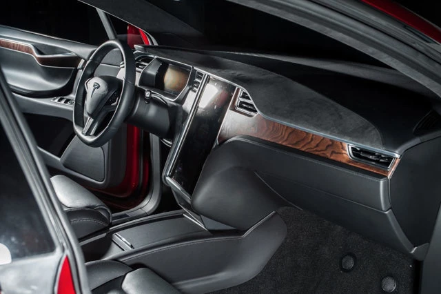2016 Tesla Model X - Image 7 of 10