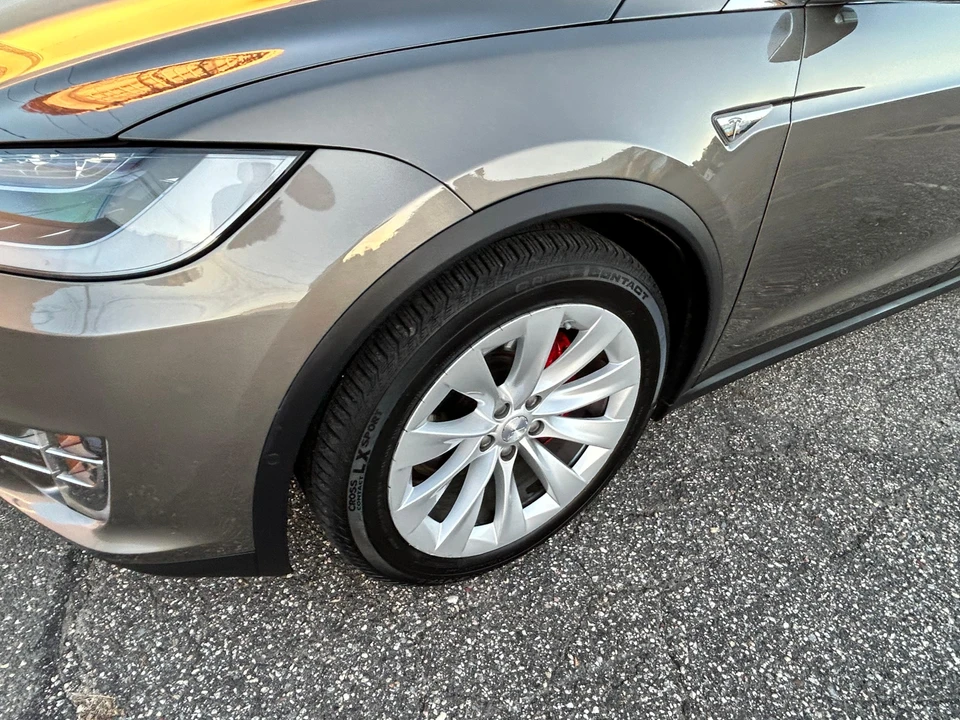2016 Tesla Model X - Image 31 of 31