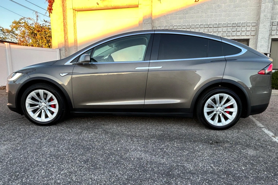 2016 Tesla Model X - Image 3 of 31