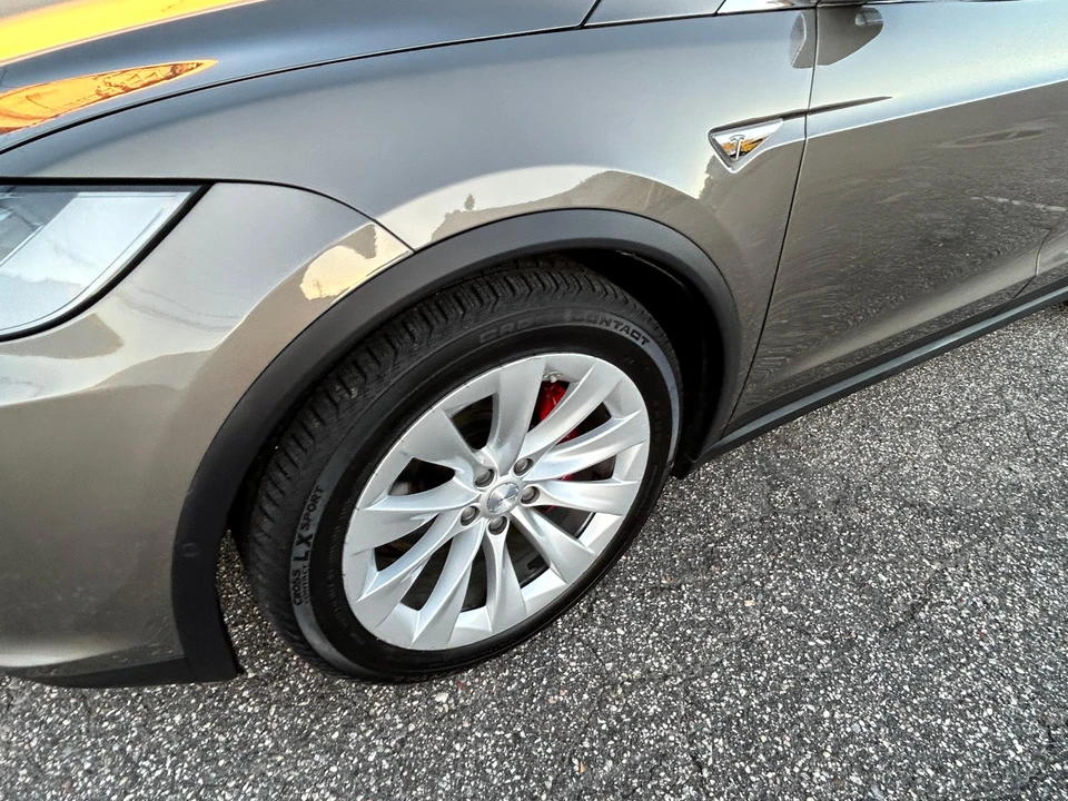 2016 Tesla Model X - Image 30 of 31