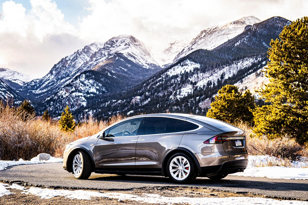 2016 Tesla Model X - Image 17 of 31