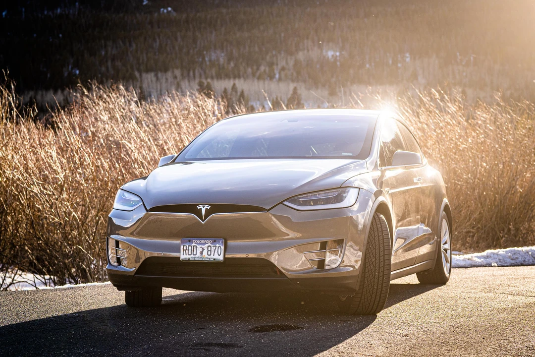 2016 Tesla Model X - Image 7 of 31