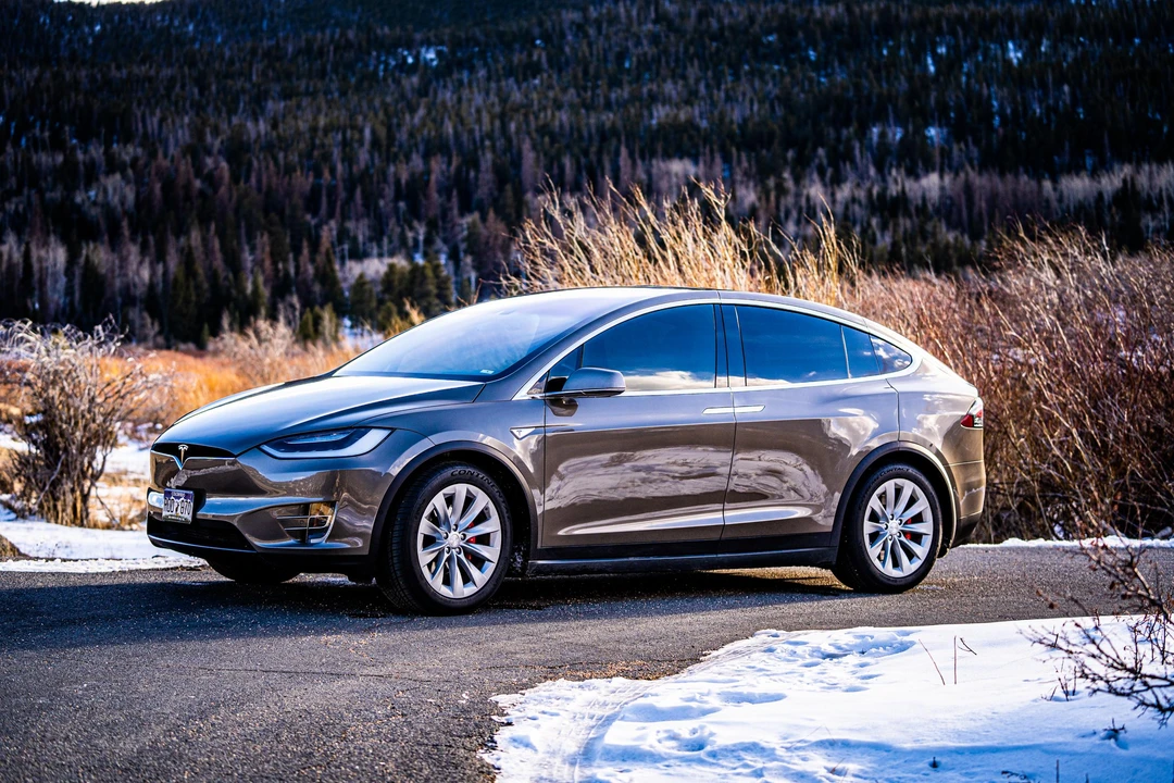 2016 Tesla Model X - Image 11 of 31