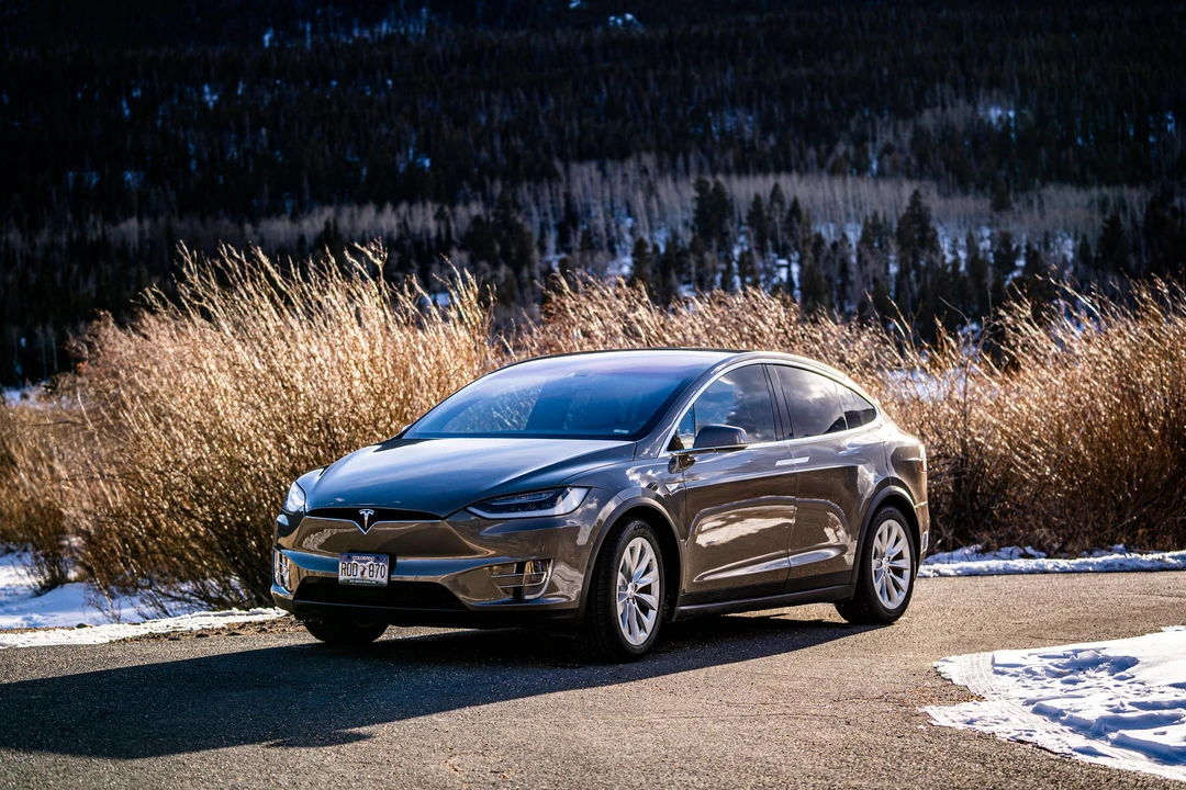 2016 Tesla Model X - Image 8 of 31