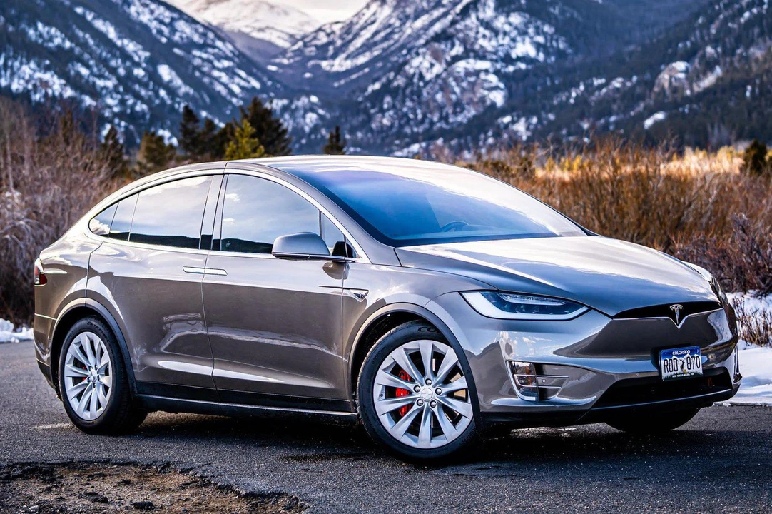 2016 Tesla Model X - Image 3 of 31