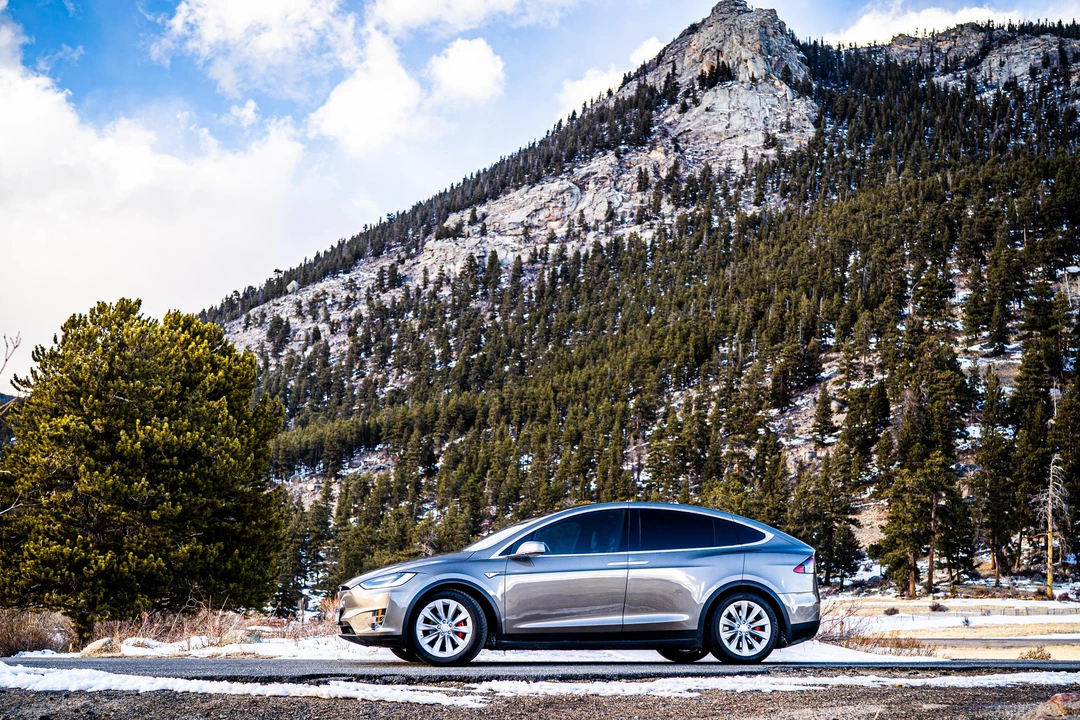 2016 Tesla Model X - Image 13 of 31