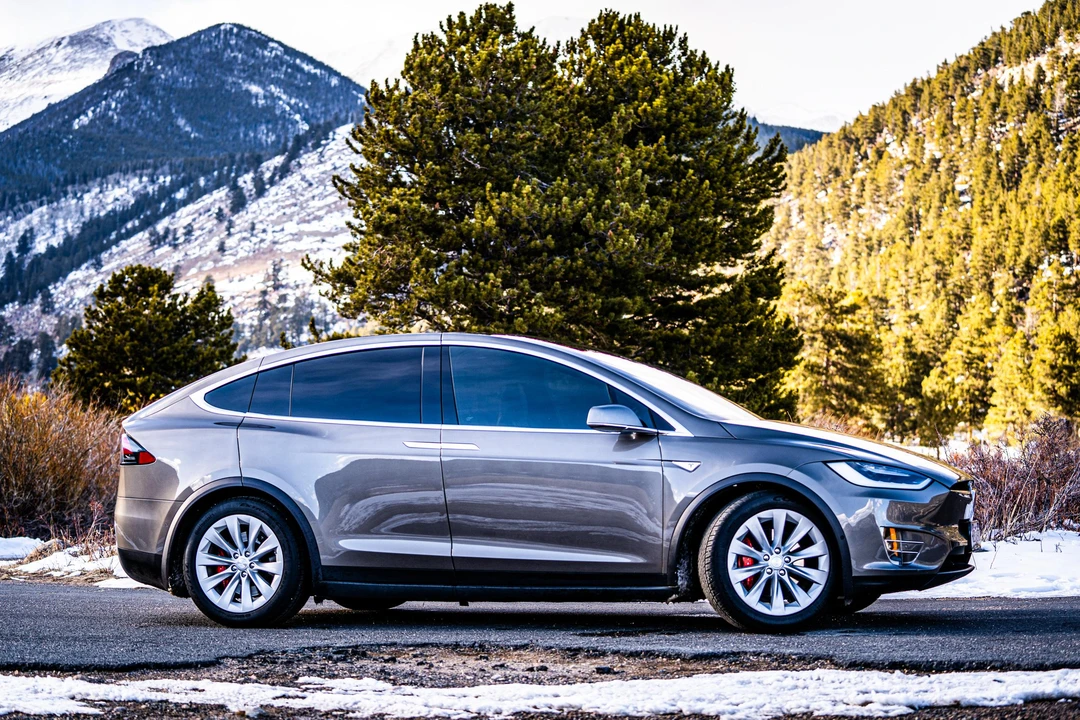 2016 Tesla Model X - Image 25 of 31