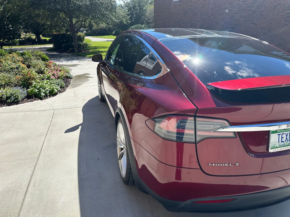 2016 Tesla Model X - Image 29 of 31
