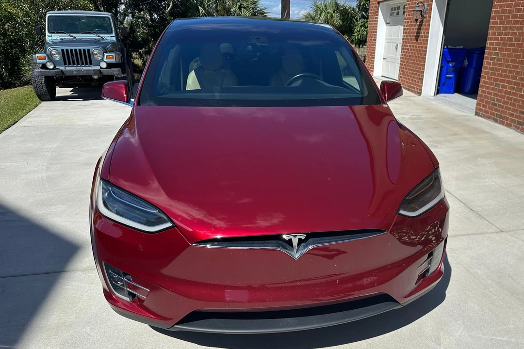 2016 Tesla Model X - Image 2 of 31