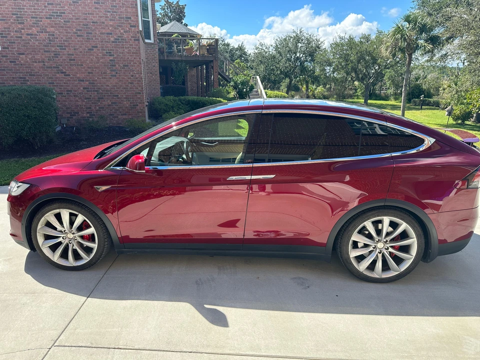 2016 Tesla Model X - Image 7 of 31