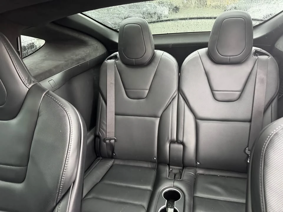 2016 Tesla Model S - Image 8 of 10