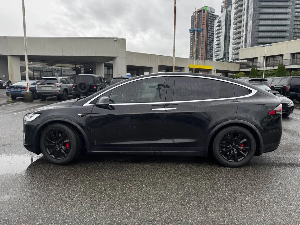 2016 Tesla Model S - Image 5 of 10