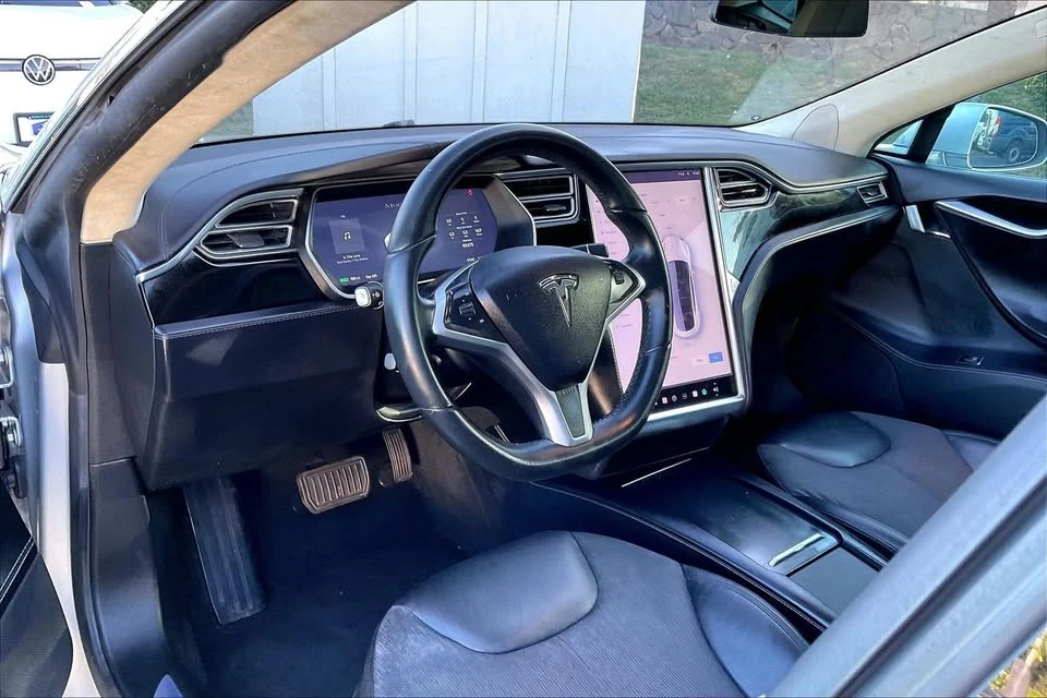 2016 Tesla Model S - Image 2 of 20