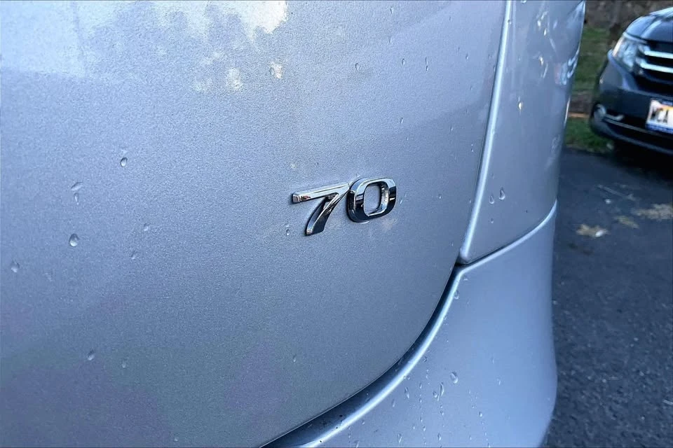 2016 Tesla Model S - Image 7 of 20