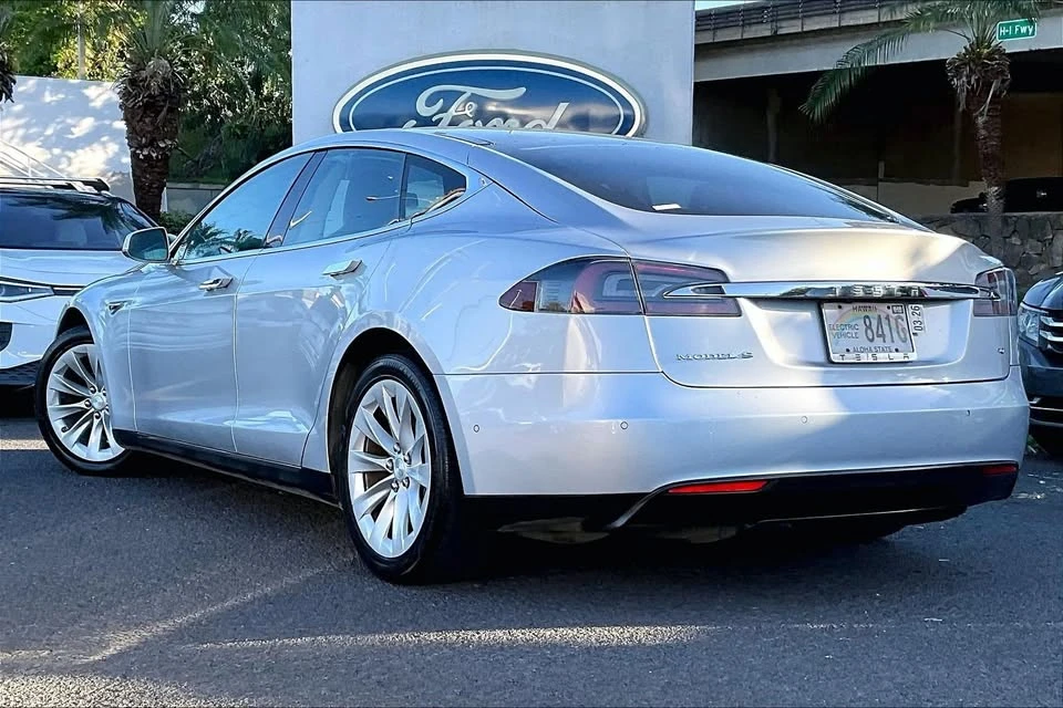 2016 Tesla Model S - Image 4 of 20