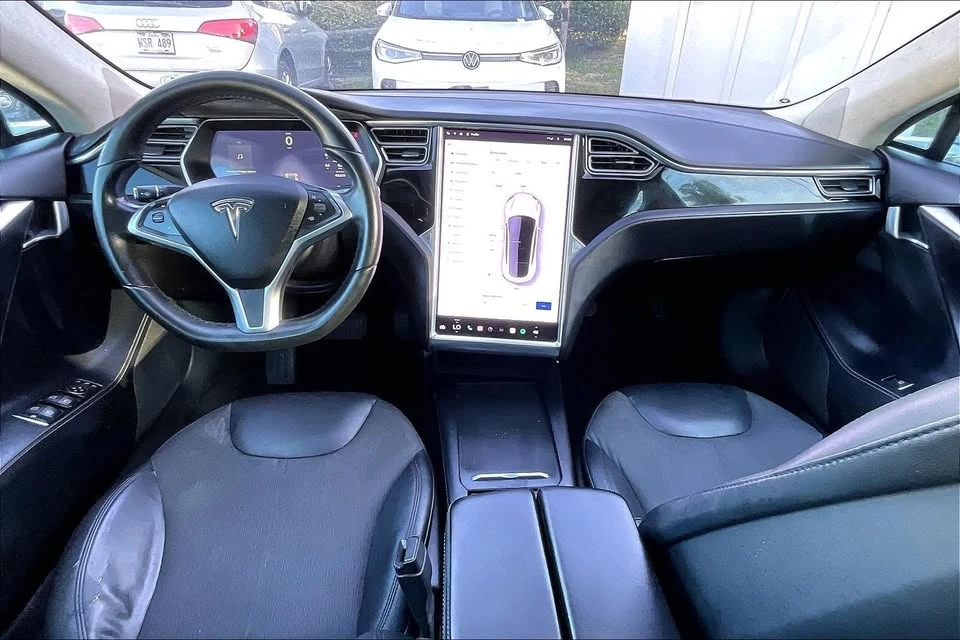 2016 Tesla Model S - Image 10 of 20