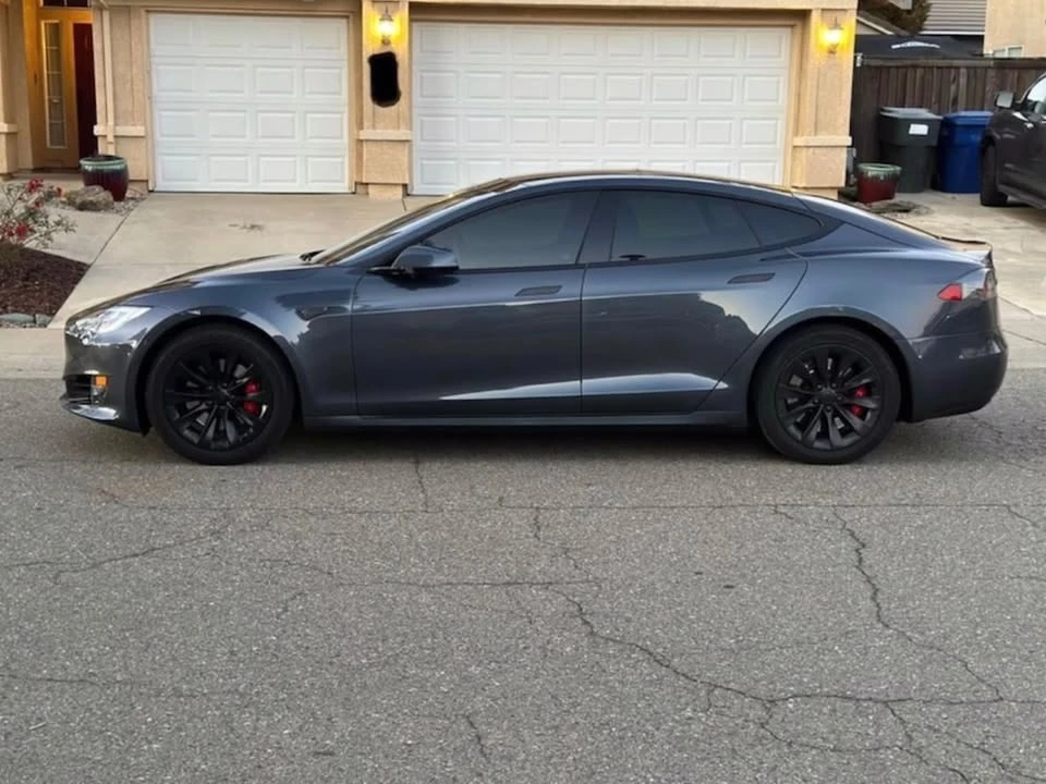 2016 Tesla Model S - Image 8 of 12