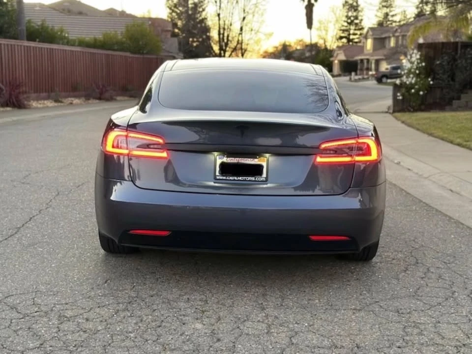 2016 Tesla Model S - Image 10 of 12