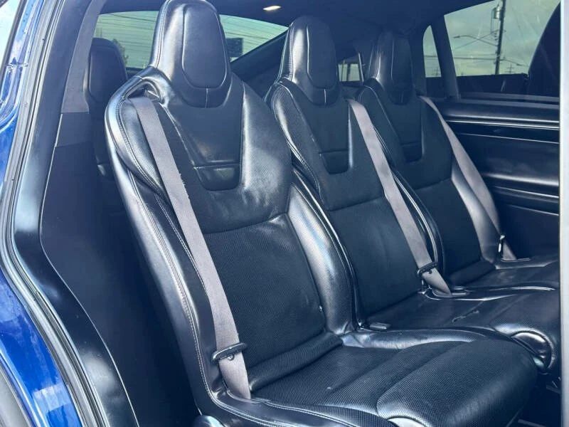 2016 Tesla Model X - Image 10 of 20