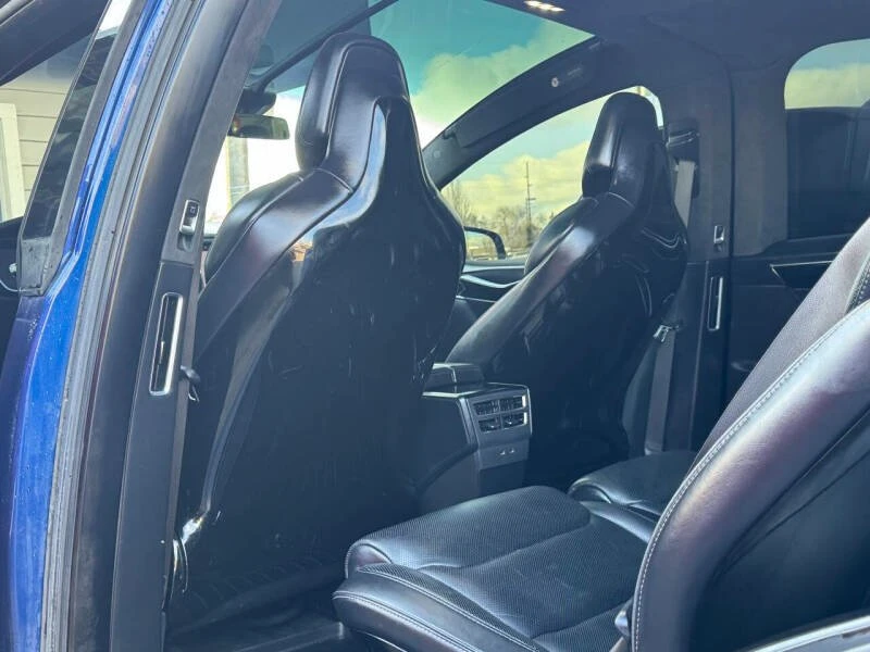 2016 Tesla Model X - Image 5 of 20