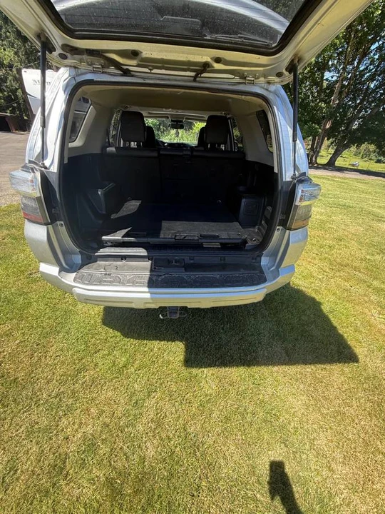2016 Toyota 4Runner 5th Gen - Image 6 of 8