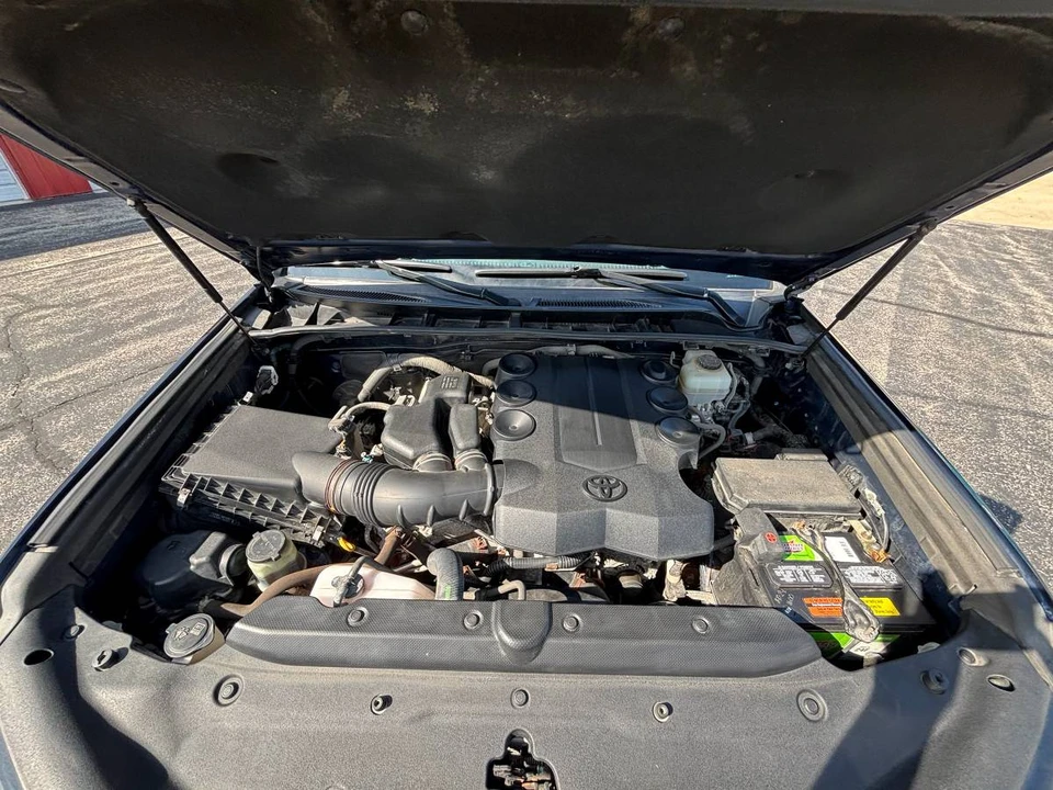 2016 Toyota 4Runner 5th Gen - Image 4 of 10