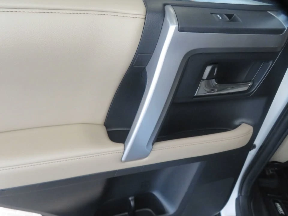 2016 Toyota 4Runner 5th Gen - Image 13 of 15