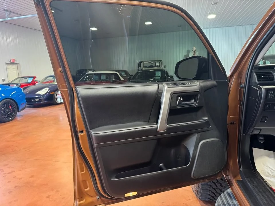 2016 Toyota 4Runner 5th Gen - Image 14 of 20