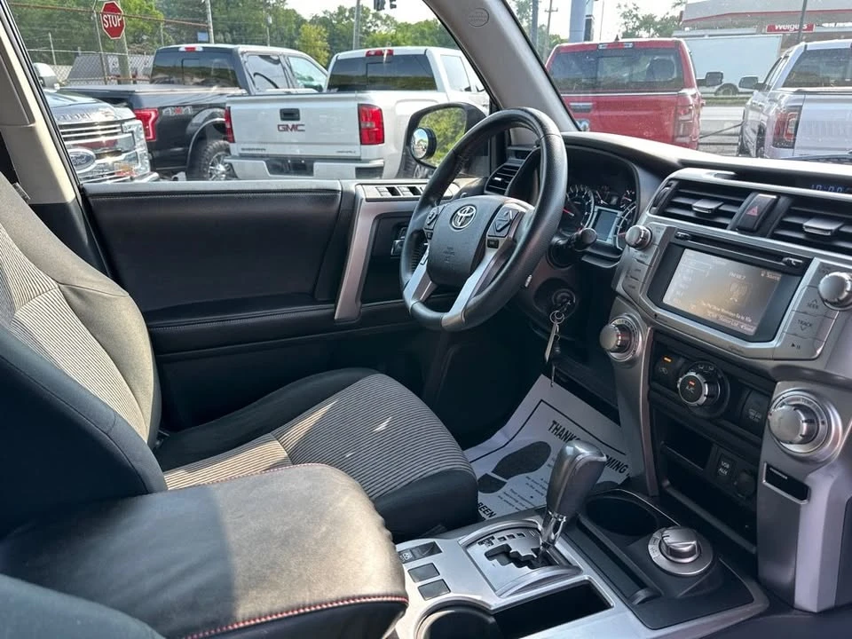 2016 Toyota 4Runner 5th Gen - Image 9 of 20