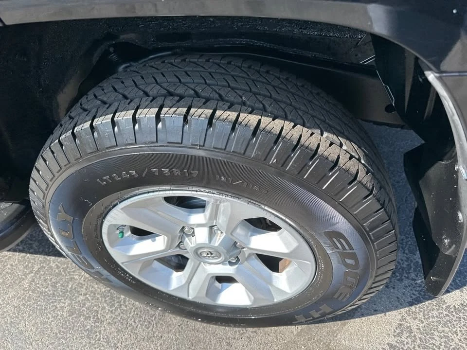 2016 Toyota 4Runner 5th Gen - Image 13 of 20