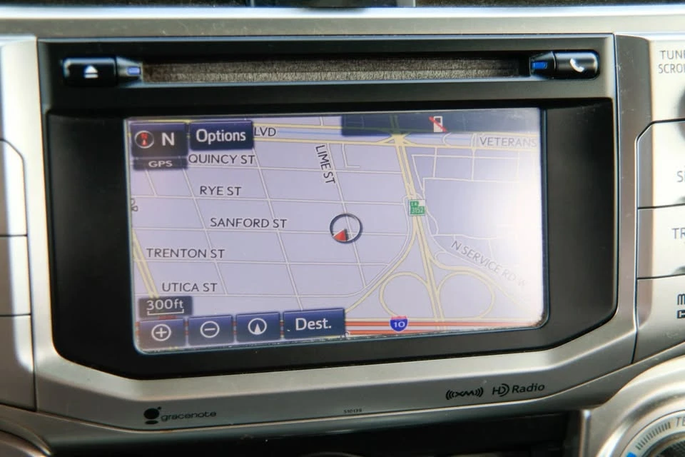 2016 Toyota 4Runner 5th Gen - Image 10 of 17