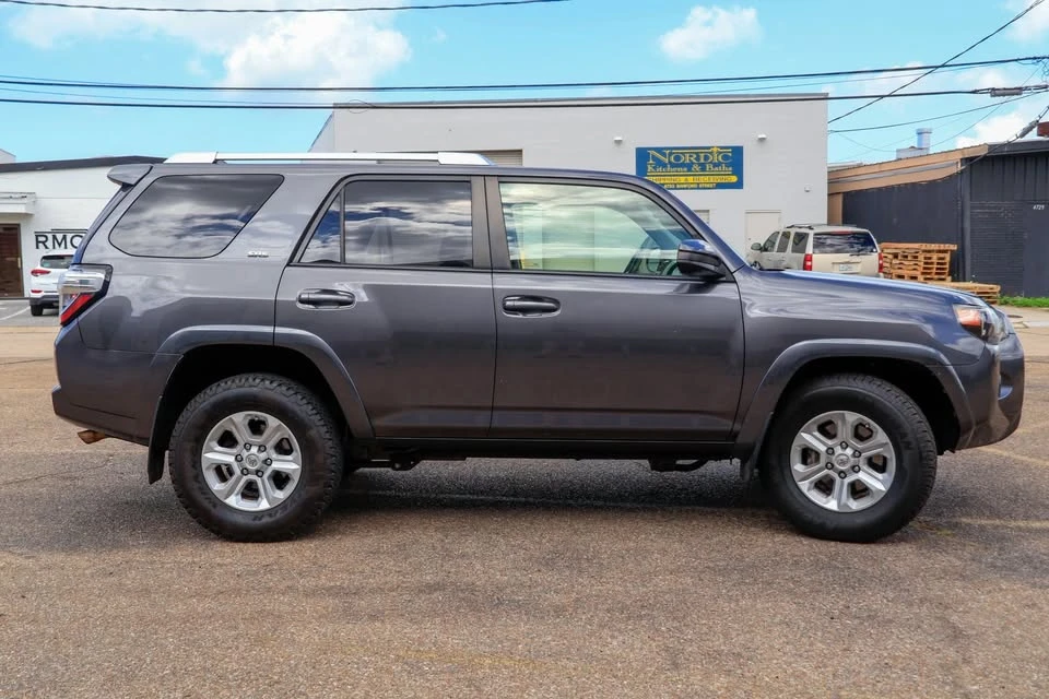 2016 Toyota 4Runner 5th Gen - Image 5 of 17