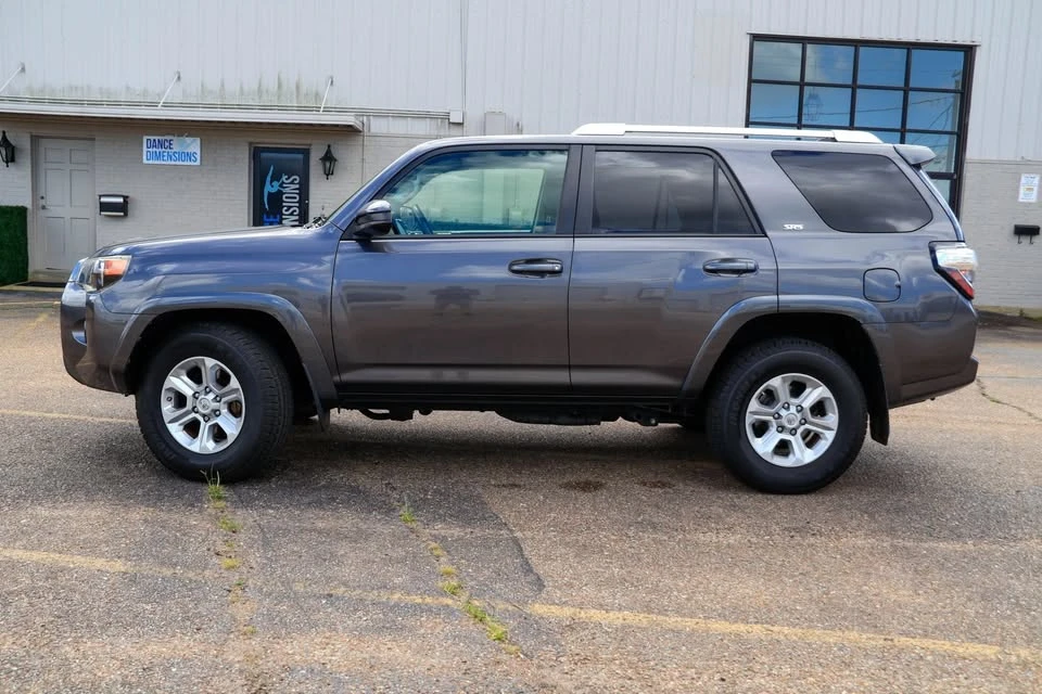 2016 Toyota 4Runner 5th Gen - Image 2 of 17