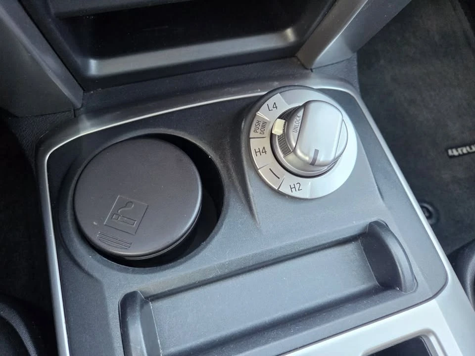 2016 Toyota 4Runner 5th Gen - Image 18 of 20