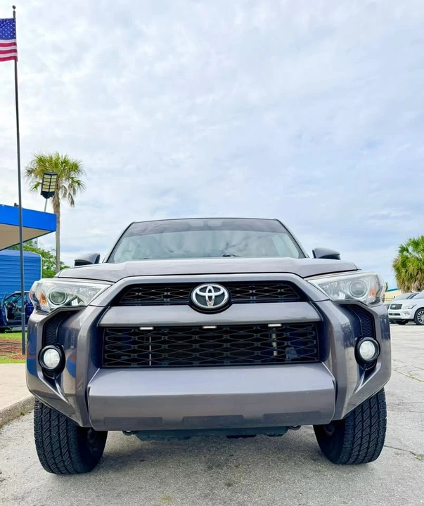 2016 Toyota 4Runner - Image 8 of 20